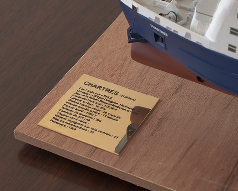 Maquette car-train ferry - le Chartres - plaque
