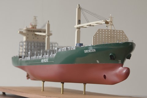 Maquette de bateau : porte-conteneur Cape Nelson