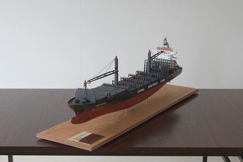 Maquette du porte-conteneur Hansa Limburg