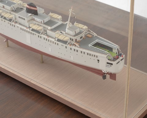 Maquette du car-ferry Avenir - vue des ponts