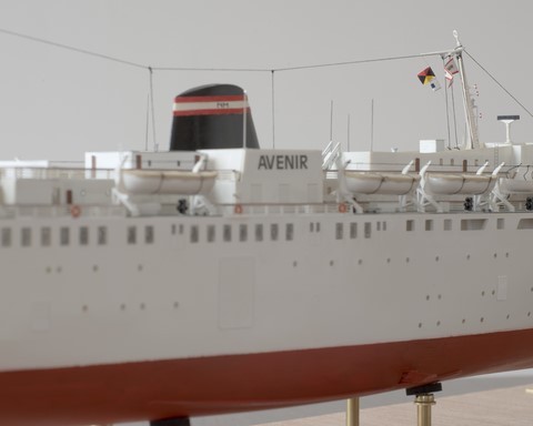 Maquette du car-ferry Avenir - vue côté tribord