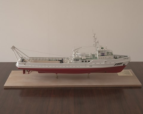 Silver Fish, navire de support pour les plate-formes pétrolières