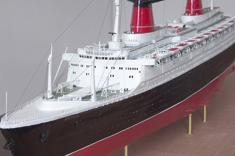 Maquette du paquebot France
