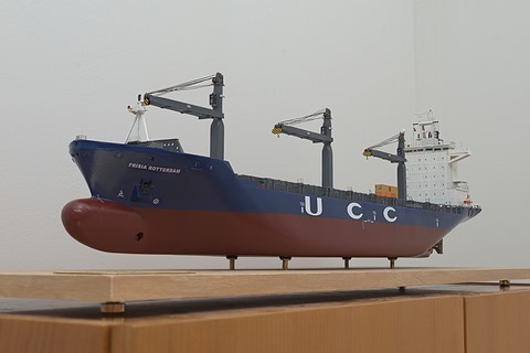 maquette du porte-conteneurs Frisia Rotterdam