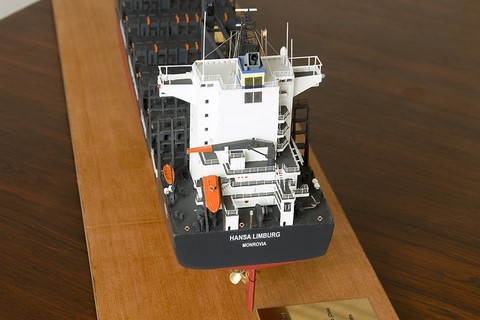 Maquette du porte-conteneur Hansa Limburg