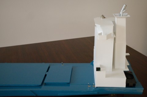 Porte-conteneur bleu RC