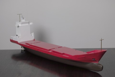 Porte-conteneur RC rouge
